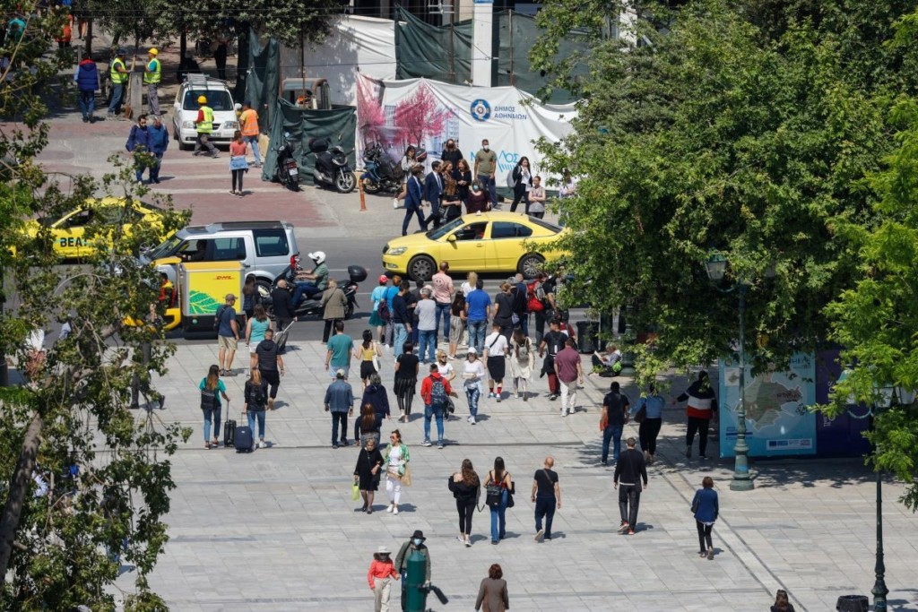 Στα 2.551 τα κρούσματα στην Αττική και 292 στη Θεσσαλονίκη – Αναλυτικά η κατανομή των νέων μολύνσεων