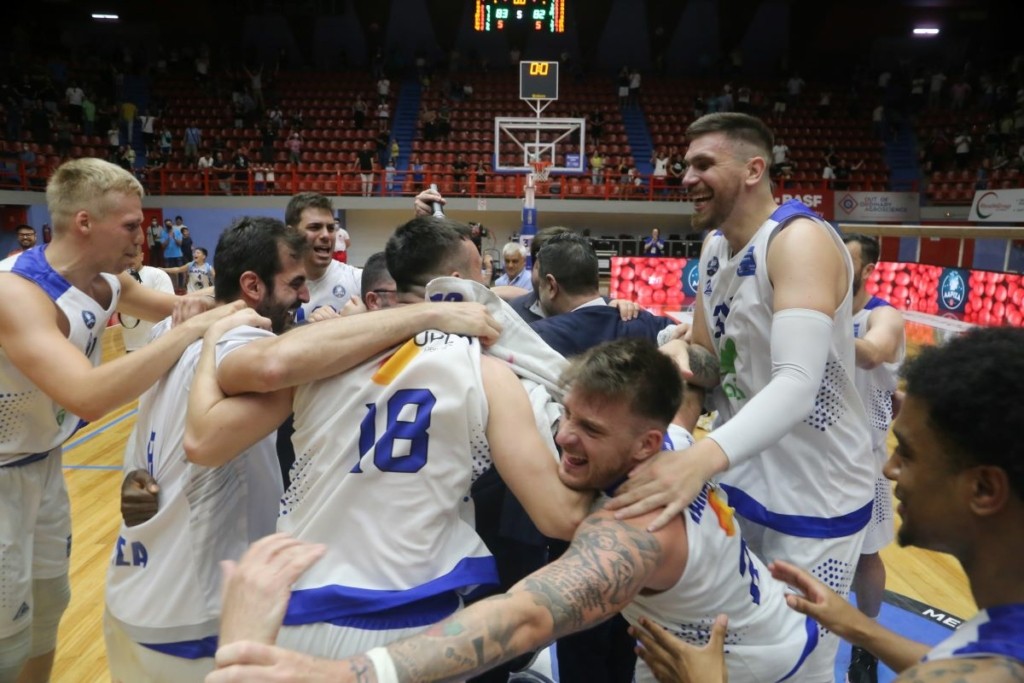 Ιστορική πρόκριση της Λάρισας  στα ημιτελικά της Basket League – Επικράτησε για δεύτερη φορά του Κολοσσού!