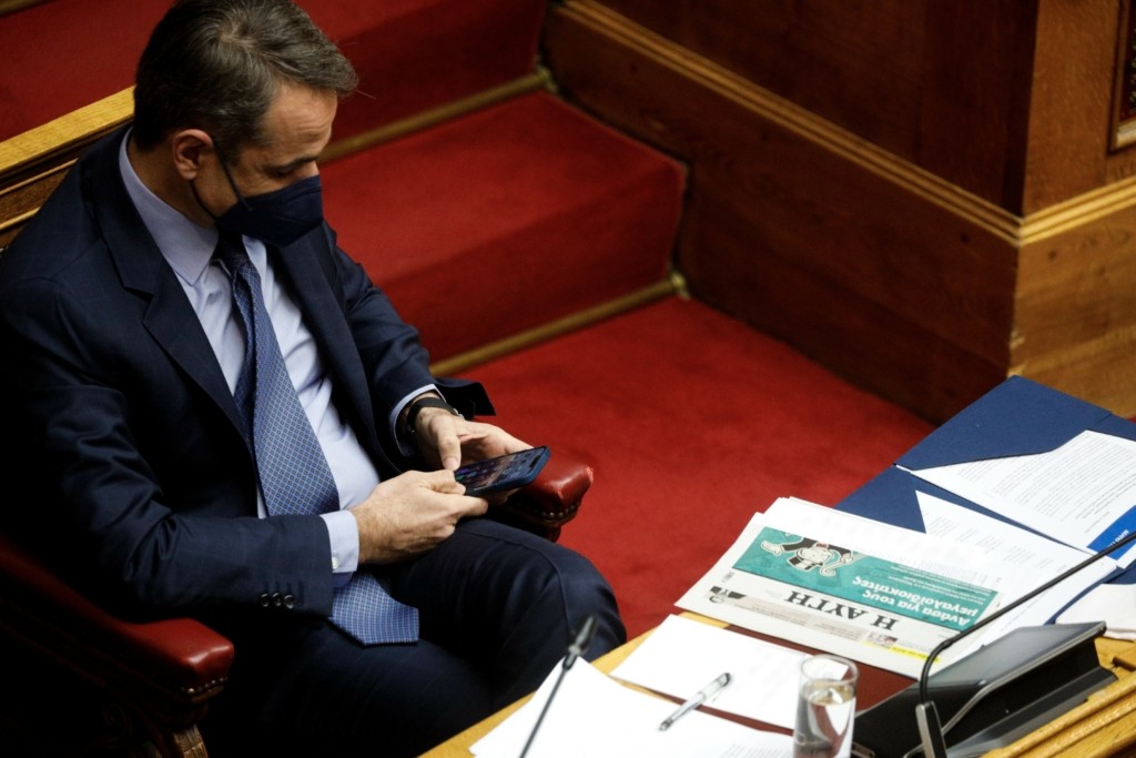 Η ενεργειακή “λαίλαπα” στη Βουλή μετά το ταξίδι Μητσοτάκη στις ΗΠΑ – Το σχέδιο για μείωση των τιμών του ηλεκτρικού ρεύματος