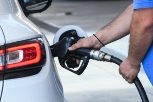 ΑΑΔΕ: Διετές λουκέτο σε τρία πρατήρια καυσίμων για πειραγμένες αντλίες