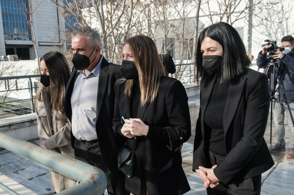 Τι κατέθεσαν οι γονείς της 21χρονης για τον προπονητή ιστιοπλοΐας που κατηγορείται για το βιασμό της