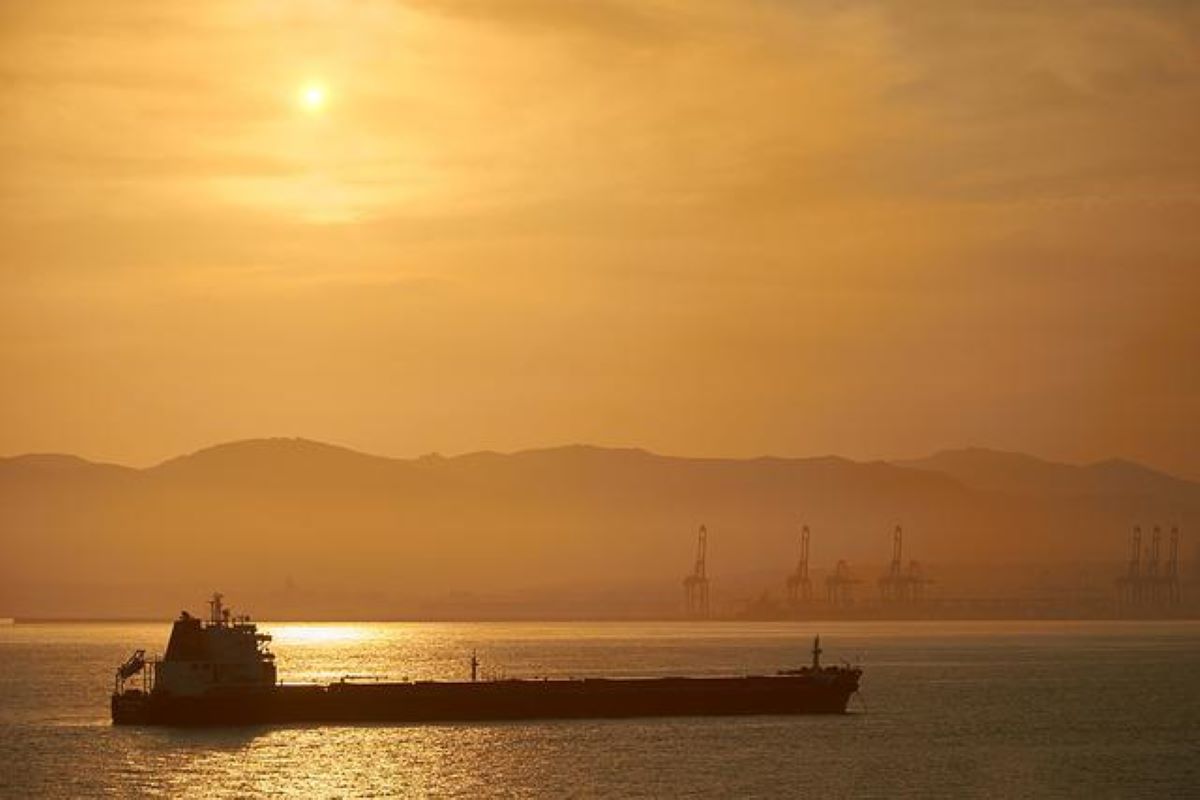 Οι ναυτικοί των δύο ελληνικών τάνκερ είναι καλά στην υγεία τους λέει το Ιράν – “Δεν κρατούνται”
