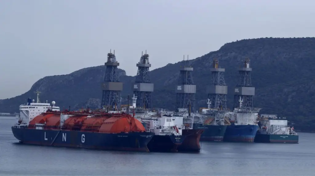 Επιδρομή σε δύο ελληνικά τάνκερ στον Περσικό Κόλπο – Ένοπλοι κομάντος κρατούν ομήρους και Έλληνες ναυτικούς