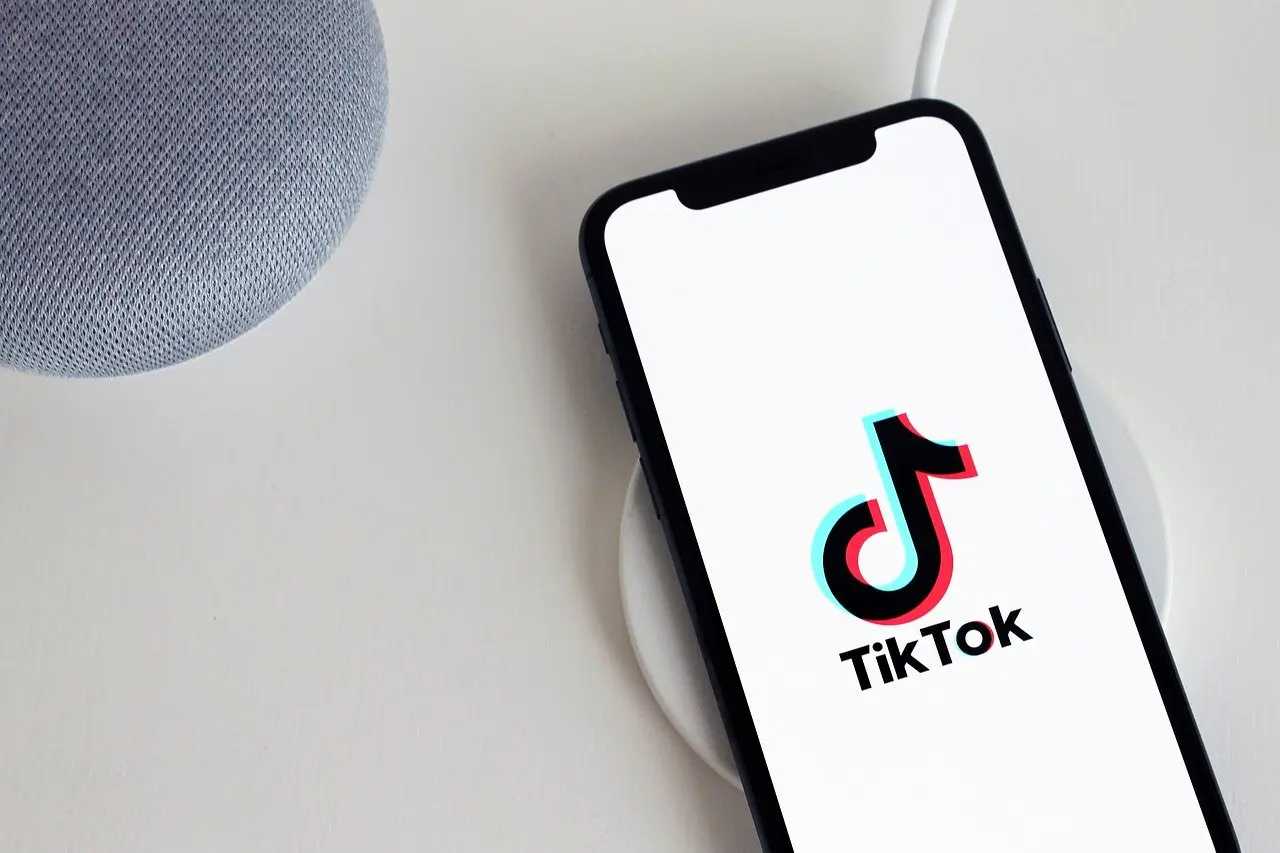 TikTok, η πλατφόρμα που λατρεύει η ευρωπαϊκή άκρα δεξιά