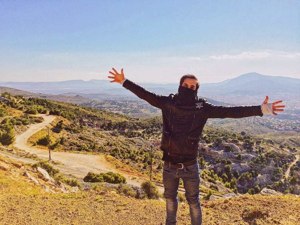 Ποιος ήταν ο γιός του Αργύρη Ντινόπουλου και η λατρεία του για το παρκούρ