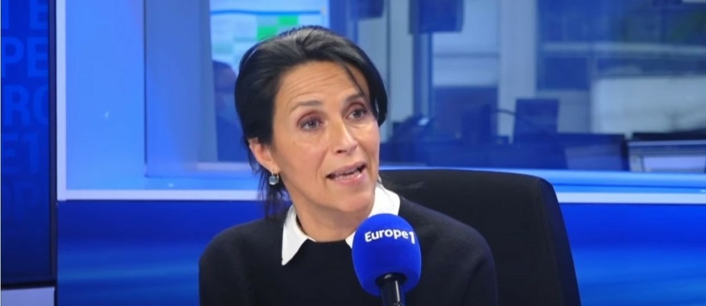 Η γυναίκα πολιτικός από την Κόρινθο που έγινε το “δεξί χέρι” του Μακρόν – Ποια είναι η Χρυσούλα Ζαχαροπούλου