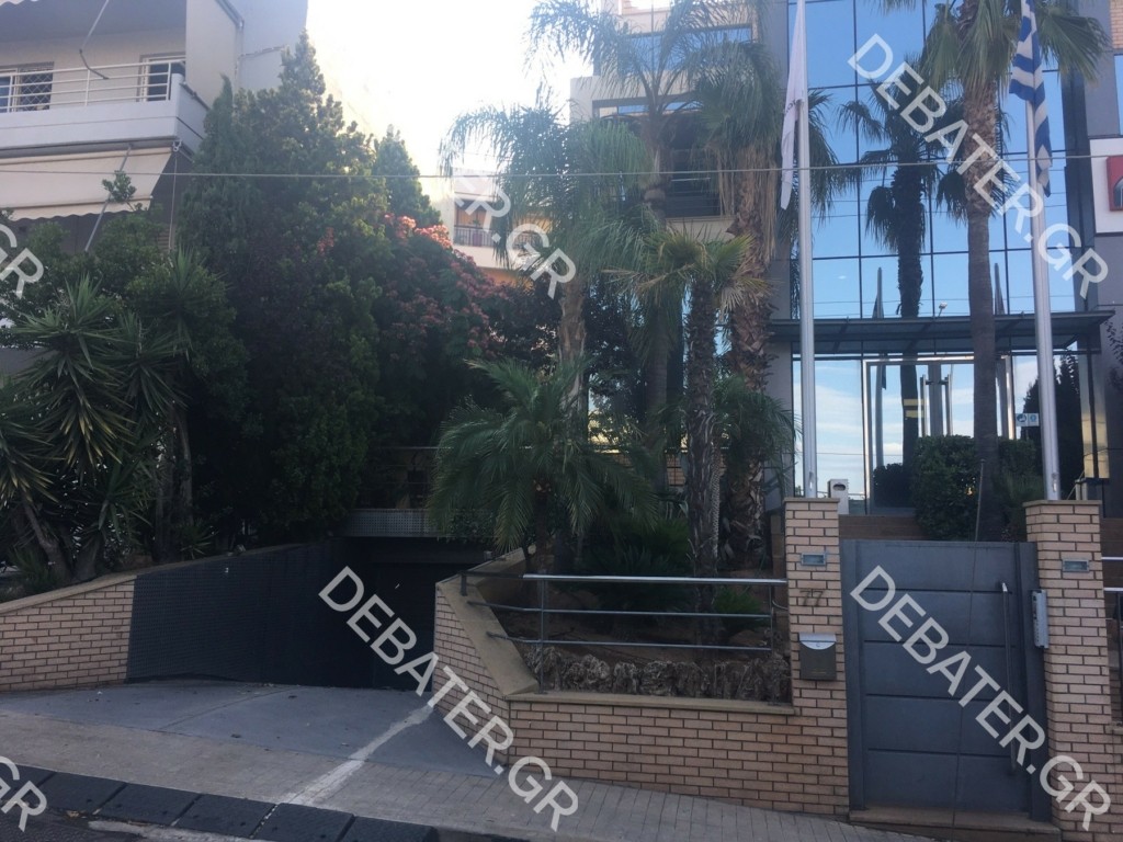 Ληστεία σε μεγάλη δισκογραφική εταιρεία στη Λ. Βουλιαγμένης – Aκινητοποίησαν υπάλληλο της εταιρείας και πήραν έναν φάκελο (vid)