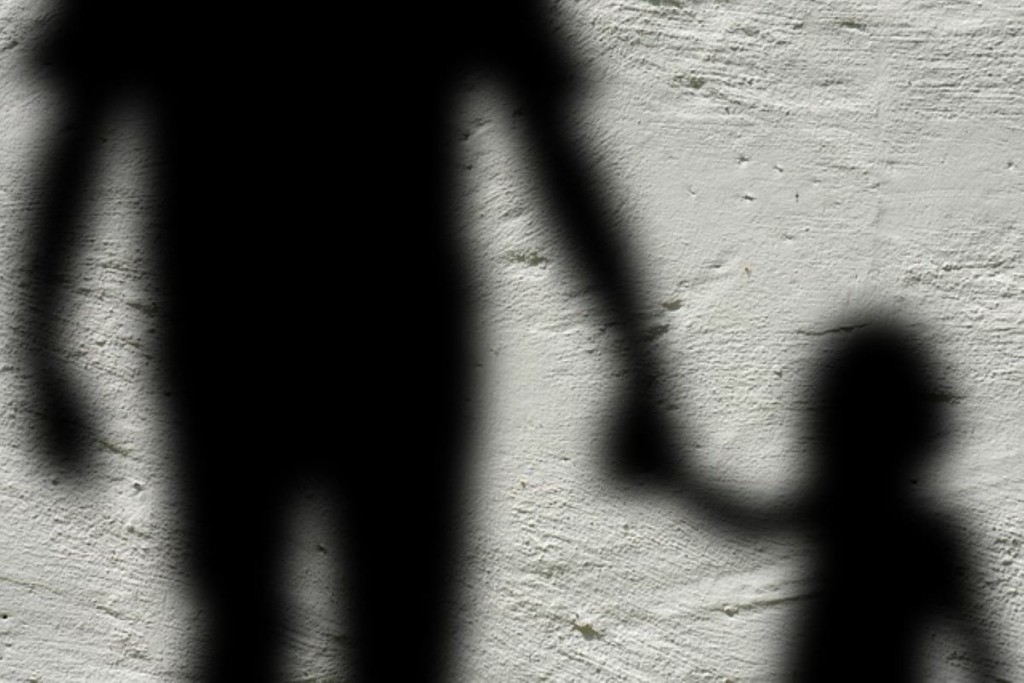 “Βαποράκια” σκληρού πορνογραφικού υλικού γίνονται ανήλικοι – Μέχρι και 40.000 ευρώ για live μετάδοση που δείχνει κακοποίηση βρεφών στο Dark Web