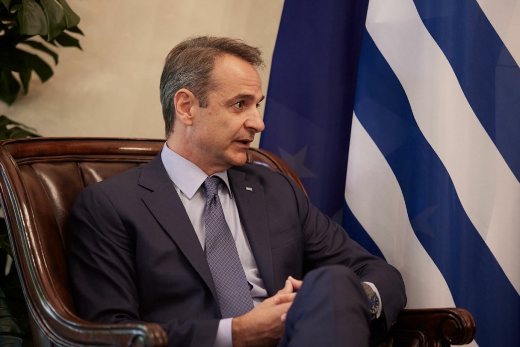 Μητσοτάκης από Κύπρο – “Το Κυπριακό δε λύνεται αν δεν αποσυρθούν πλήρως τα παράνομα τουρκικά στρατεύματα”