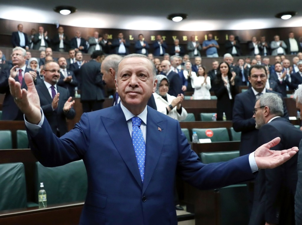 Ξέφυγε πάλι ο Ερντογάν και απειλεί ανοιχτά την Ελλάδα – “Θα πάθετε ό,τι και στο παρελθόν, μην μας βάζετε απέναντί σας”