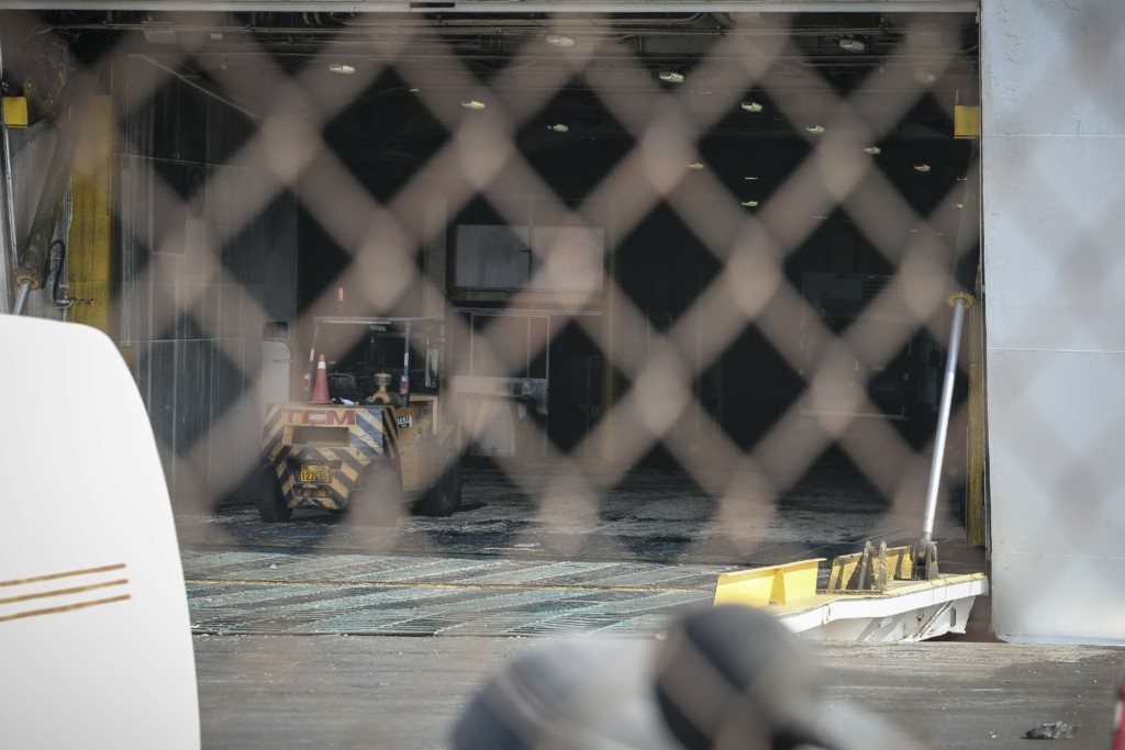 Νεκρός 55χρονος οδηγός φορτηγού στη Σαντορίνη – Σκοτώθηκε μέσα στο γκαράζ πλοίου
