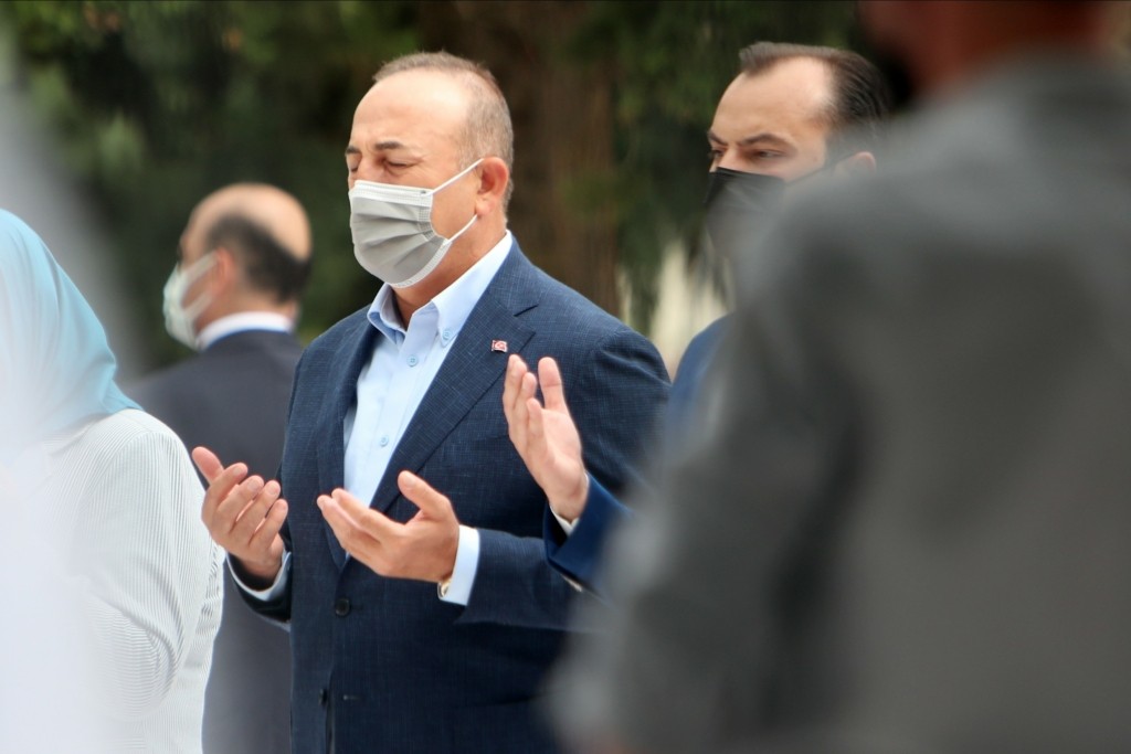 Συνεχίζει τις απειλές ο Τσαβούσογλου – “Δεν μπορούμε να περιοριστούμε στα σύνορά μας”