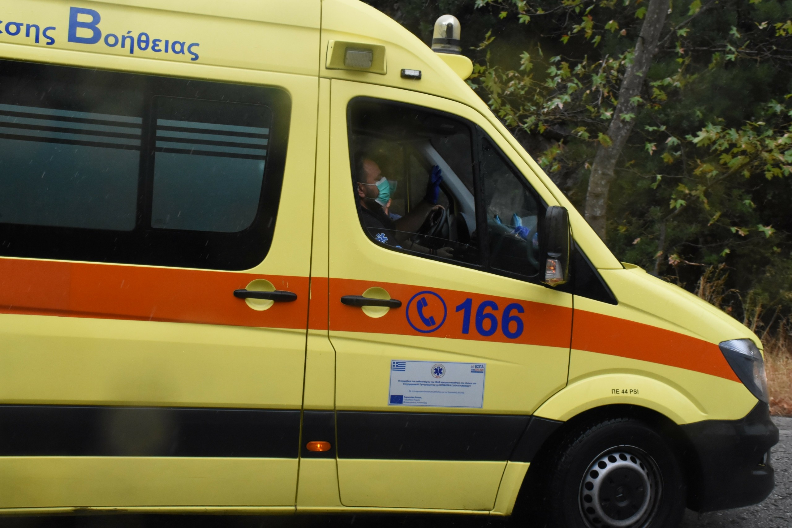 Θανατηφόρο τροχαίο στον Κηφισό – Πήγε να περάσει το δρόμο και τον παρέσυρε φορτηγάκι