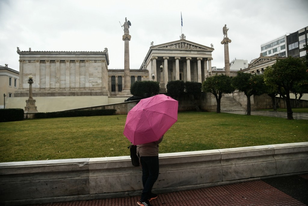 Χαλάει απότομα ο καιρός – Έρχονται καταιγίδες με έντονους κεραυνούς και χαλάζι
