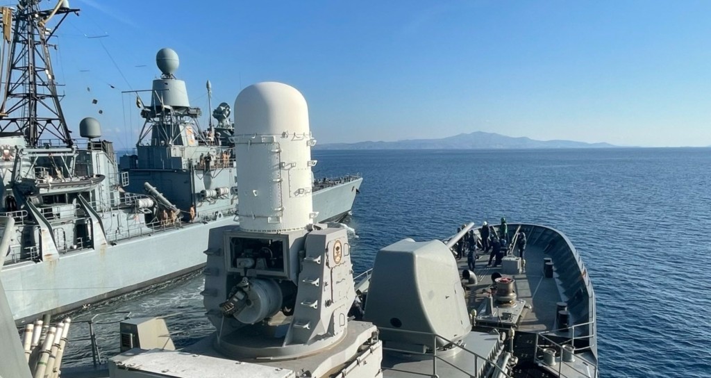 Στη Σμύρνη για προκλητική “φιέστα” με “απόβαση βατραχανθρώπων” στο Αιγαίο Ερντογάν και Μπαχτσελί (vids)