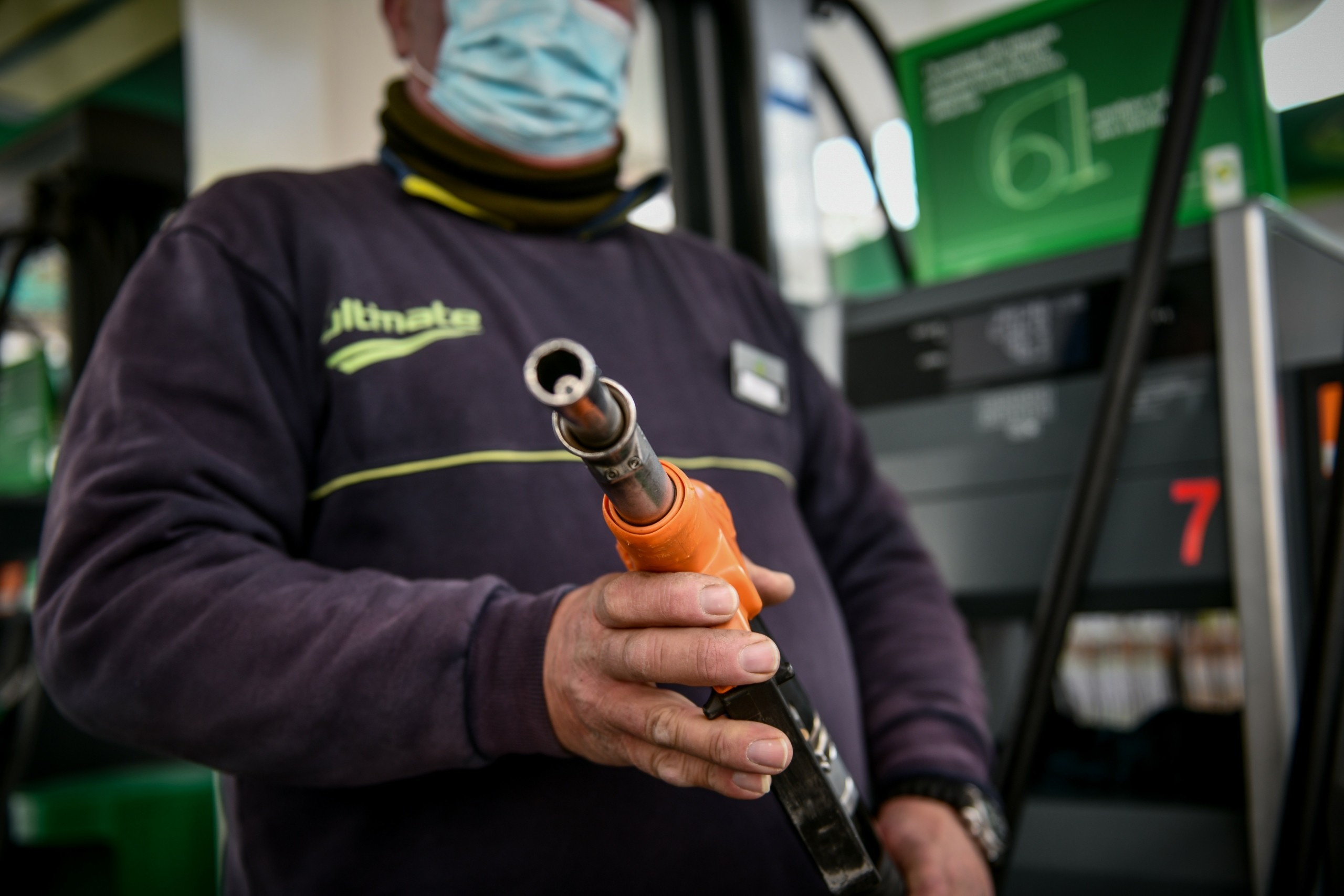 Για ποια ΑΦΜ άνοιξε σήμερα η πλατφόρμα του Fuel Pass 2 – Οι “παγίδες” και πώς να τις αποφύγετε