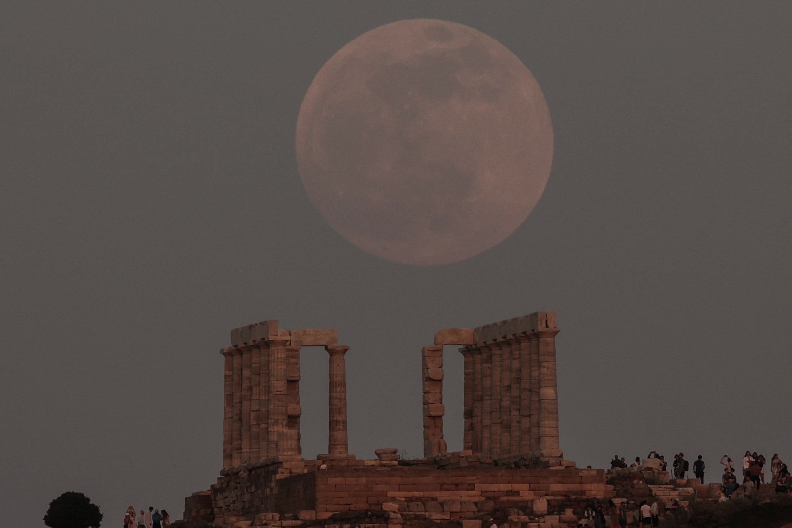 Την Τρίτη 14 Ιουνίου η πρώτη υπερπανσέληνος του 2022 – Από πού πήρε το ιδιαίτερο όνομά της