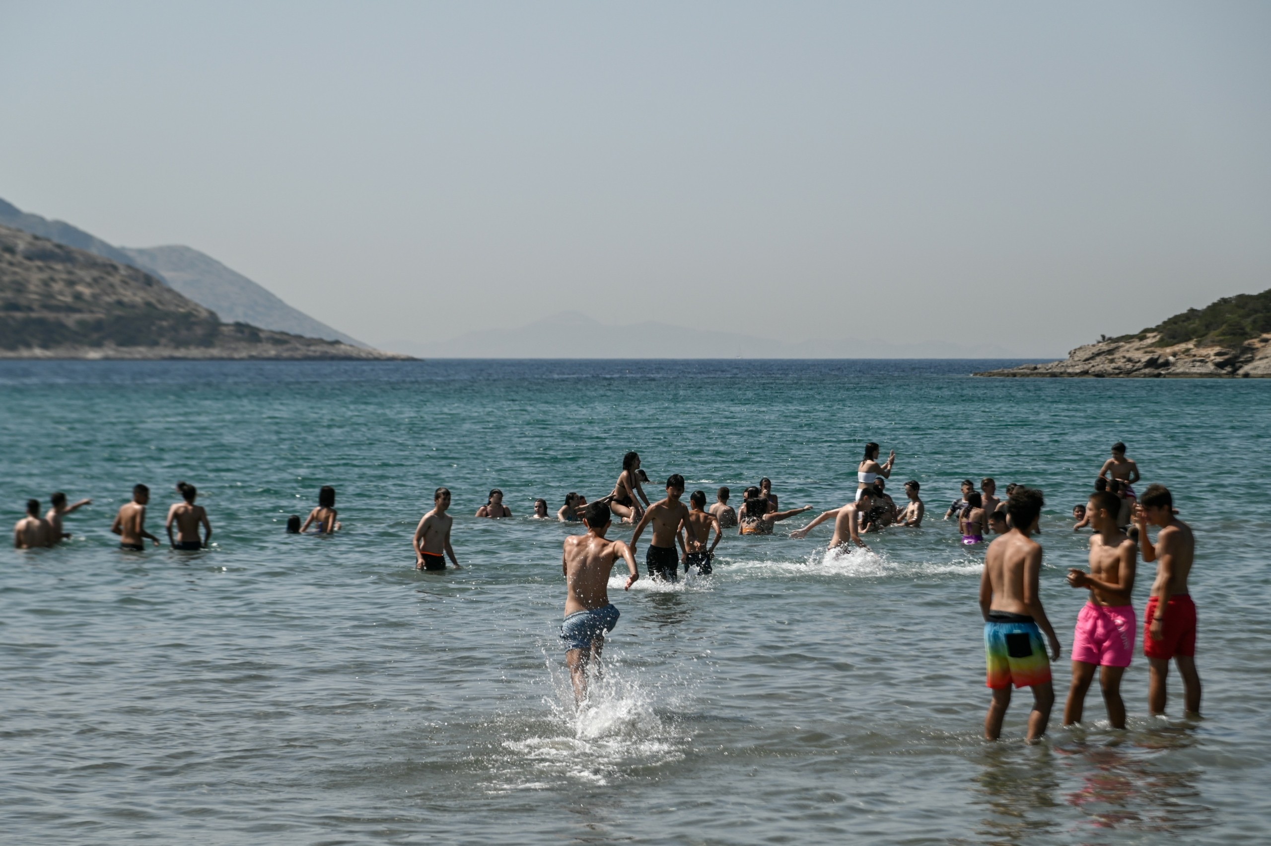 Για μπάνιο ο καιρός της Παρασκευής – Ζέστη με ήλιο σε όλη τη χώρα