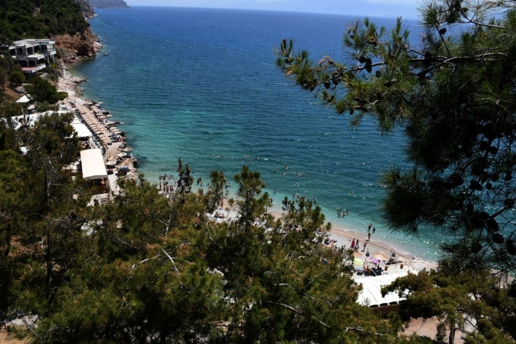 Με τη θερμοκρασία στα ύψη μας “υποδέχεται” ο Ιούλιος