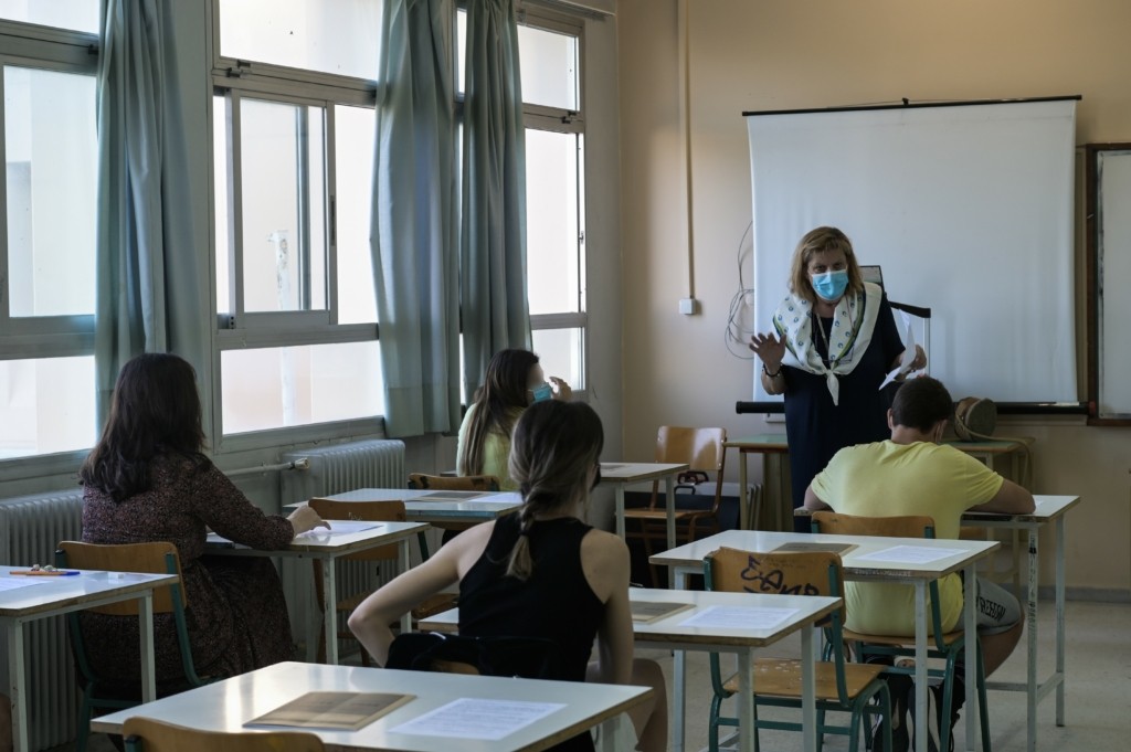 Πανελλαδικές 2022 – Tα θέματα που έπεσαν σε Λατινικά, Χημεία και Πληροφορική για τα ΓΕΛ