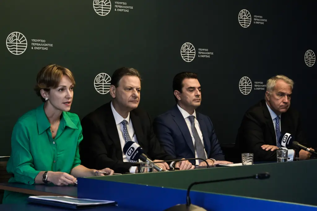 Τι προβλέπει το σχέδιο “θερμοστάτης” – Bonus σε όσους εξοικονομούν ενέργεια – Τέλος τα χρήματα για τους αμελείς