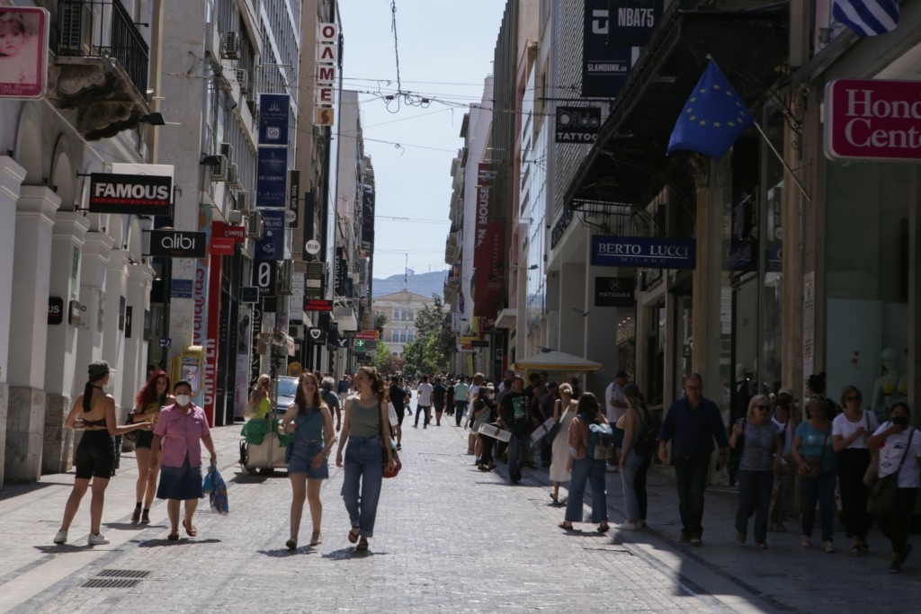 “Ο κορονοϊος δεν μας ξεχνάει, έρχεται το έκτο κύμα πανδημίας” – Πώς θα εξελιχθεί το καλοκαίρι