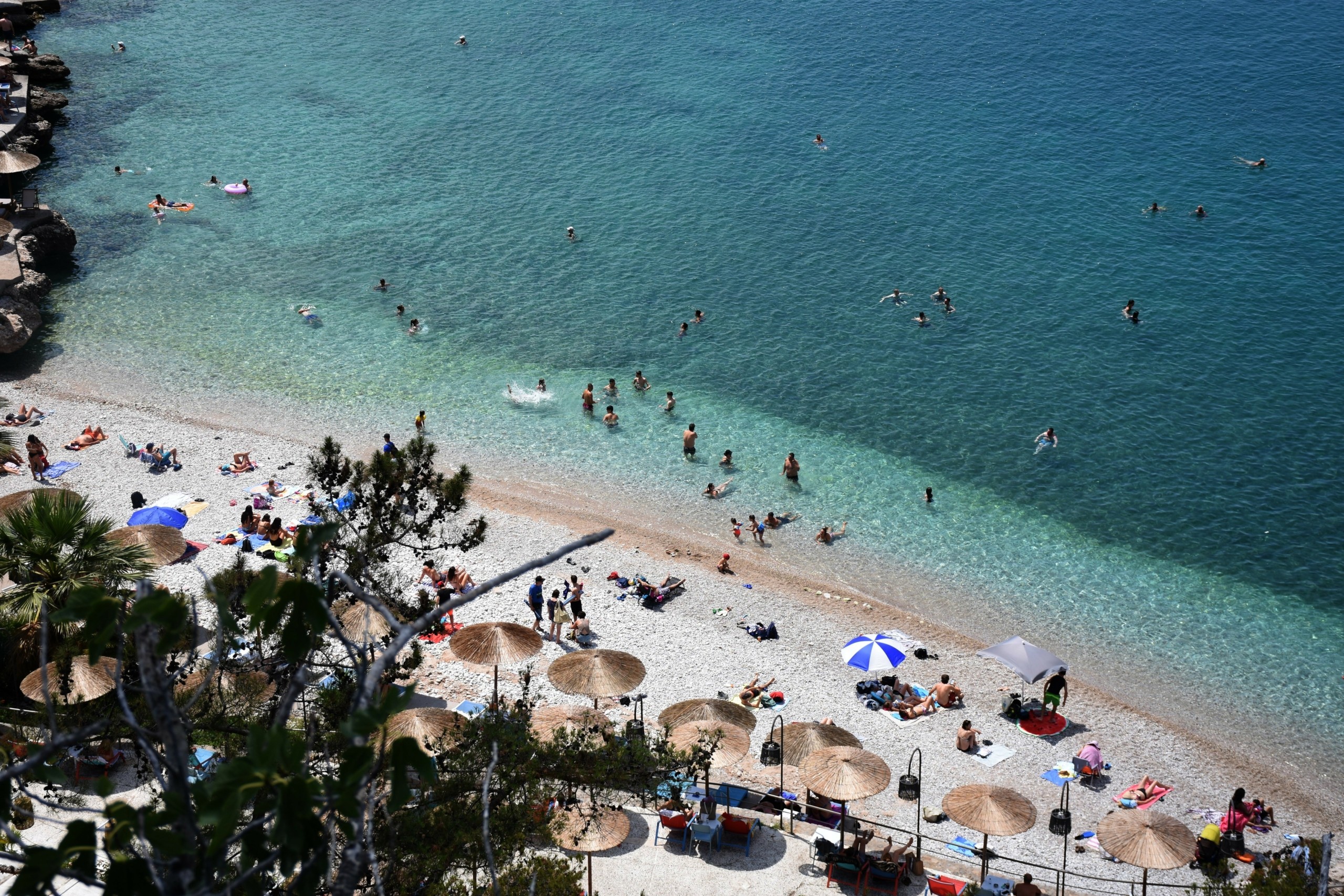 “Καυτή” Τετάρτη με 37 βαθμούς στην Αθήνα και 35 στη Θεσσαλονίκη