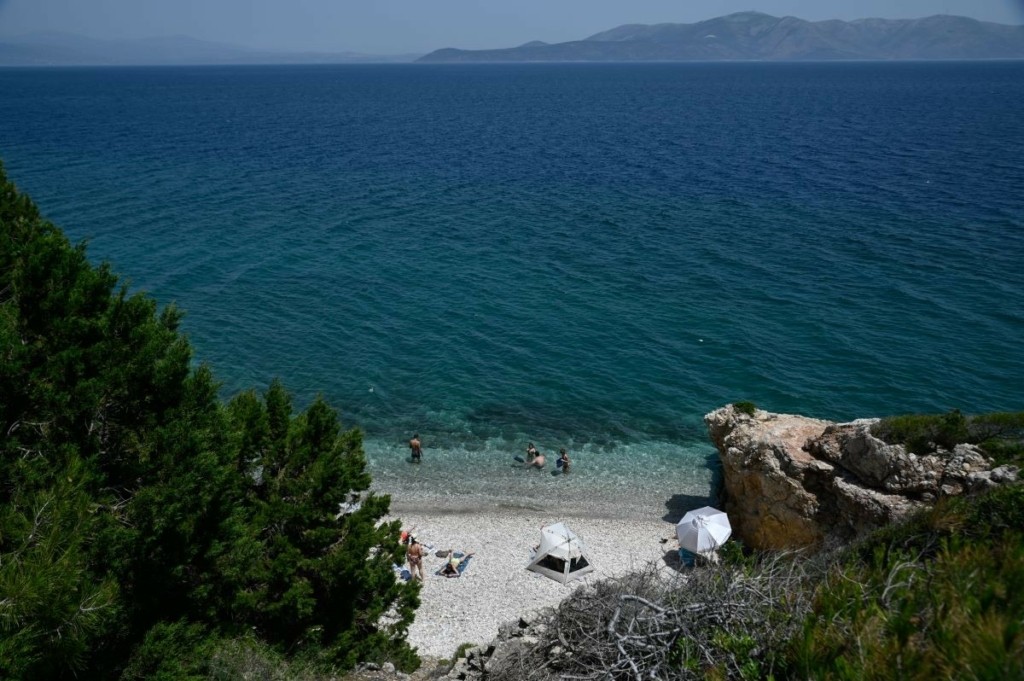 Ανεβαίνει κι άλλο η θερμοκρασία το Σάββατο – Μέχρι τους 35 βαθμούς θα δείξει το θερμόμετρο