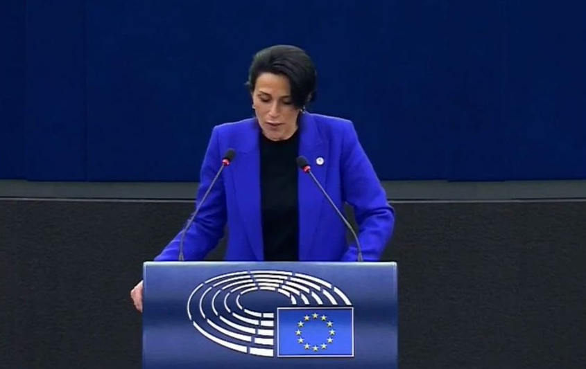 Η Χρυσούλα Ζαχαροπούλου αρνείται τις κατηγορίες για βιασμό – “Είναι εξοργιστικές” – Και νέα σοκαριστική μαρτυρία