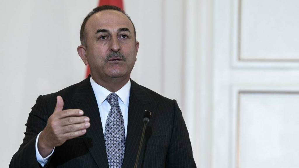 Έξαλλη η Άγκυρα με την ΕΕ – “Ντροπή να νομιμοποιεί τις μαξιμαλιστικές θέσεις της Ελλάδας και να σιωπά στον εξοπλισμό των νησιών”