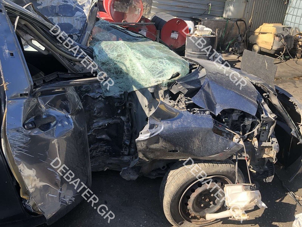 Δίωξη για κακούργημα σε βάρος του φίλου του 18χρονου για το θανατηφόρο τροχαίο στο Χαλάνδρι – Εικόνες από το διαλυμένο αμάξι