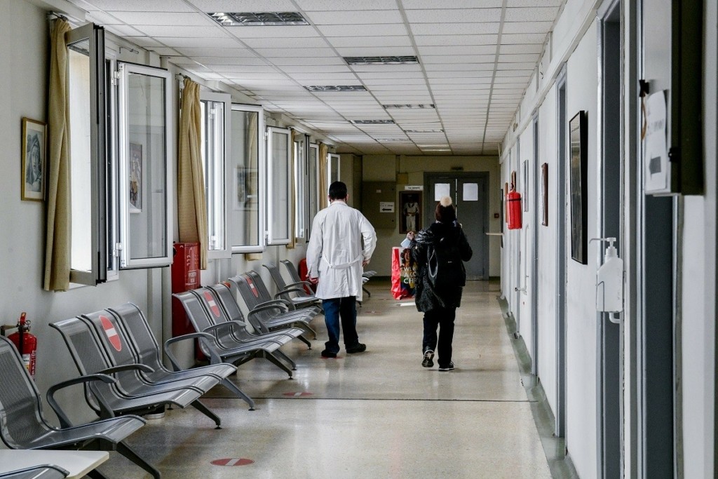 Στα 4.539 τα νέα κρούσματα κορονοϊού το Σάββατο – 15 θάνατοι και 109 διασωληνωμένοι