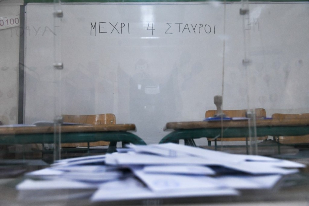 Από το Χαριστέα και το Μάστορα μέχρι τον Κωστέτσο – Ποιοι διάσημοι είναι έτοιμοι να “κατέβουν” στις εκλογές