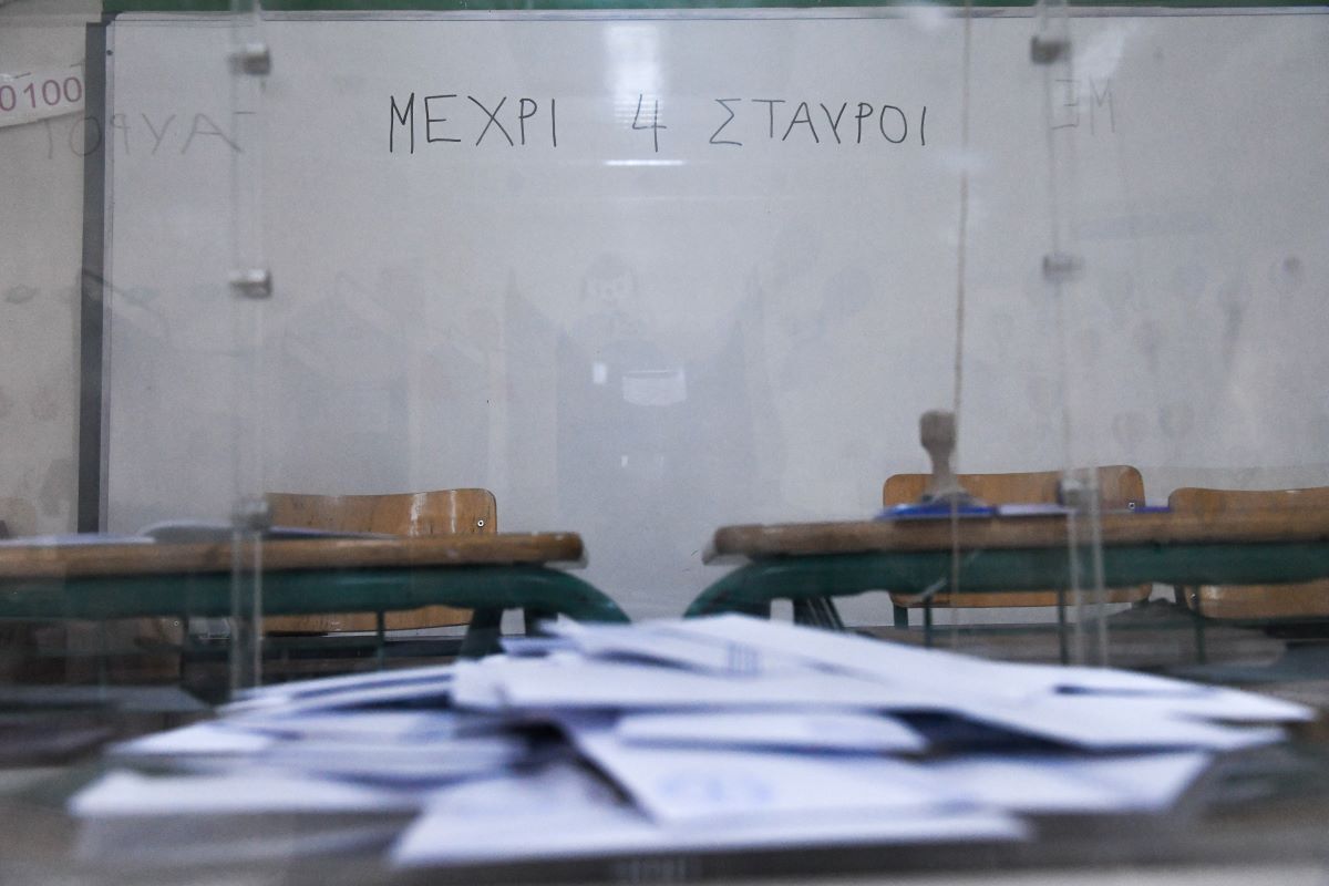Από το Χαριστέα και το Μάστορα μέχρι τον Κωστέτσο – Ποιοι διάσημοι είναι έτοιμοι να “κατέβουν” στις εκλογές