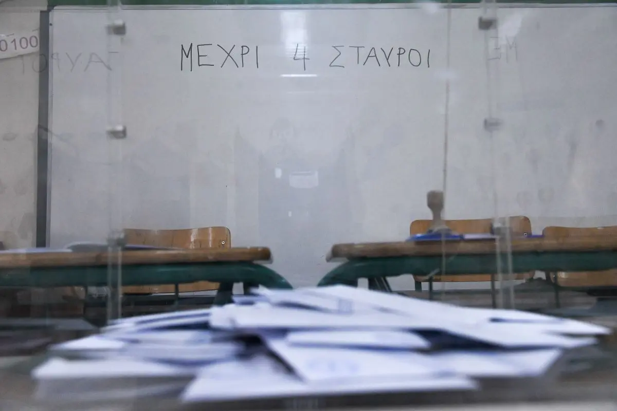 Από το Χαριστέα και το Μάστορα μέχρι τον Κωστέτσο – Ποιοι διάσημοι είναι έτοιμοι να “κατέβουν” στις εκλογές