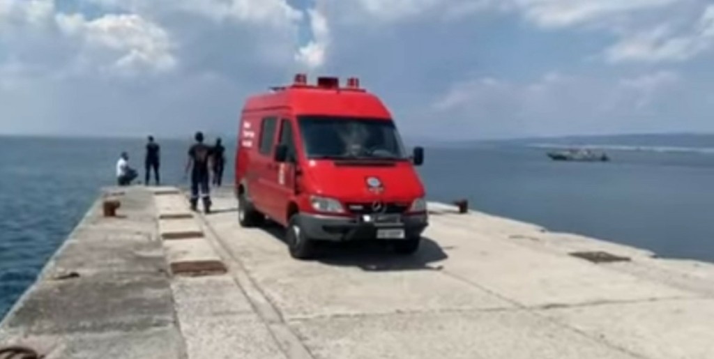 Θρίλερ με δύο νεκρούς στη Θεσσαλονίκη – Έπεσαν μέσα στη θάλασσα – Βρέθηκαν δεμένοι με χειροπέδες