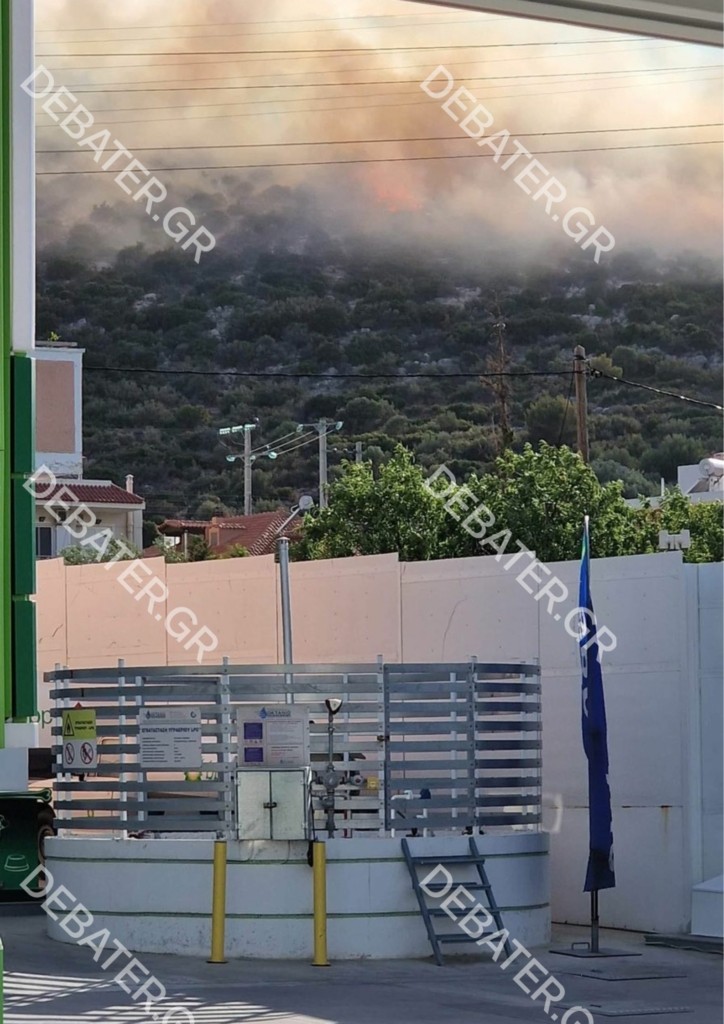 Ενισχύονται οι δυνάμεις στη φωτιά στον Κουβαρά – Δεν απειλούνται σπίτια