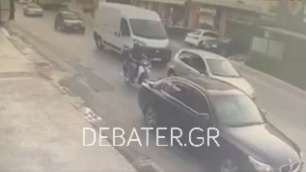 Βίντεο ντοκουμέντο του DEBATER – Η στιγμή που το βαν των εκτελεστών στον Γέρακα ακολουθεί το αυτοκίνητο του 38χρονου