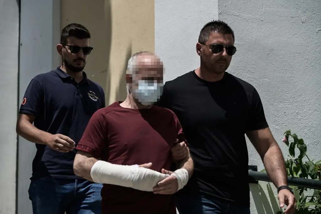 Προφυλακιστέος ο 55χρονος συζυγοκτόνος από το Κουκάκι – Κατέρρευσε στο γραφείο της ανακρίτριας