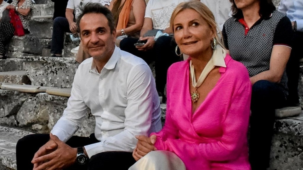 Οι τρυφερές ευχές του Κυριάκου Μητσοτάκη στη Μαρέβα Γκραμπόφσκι για τα γενέθλιά της (pic)