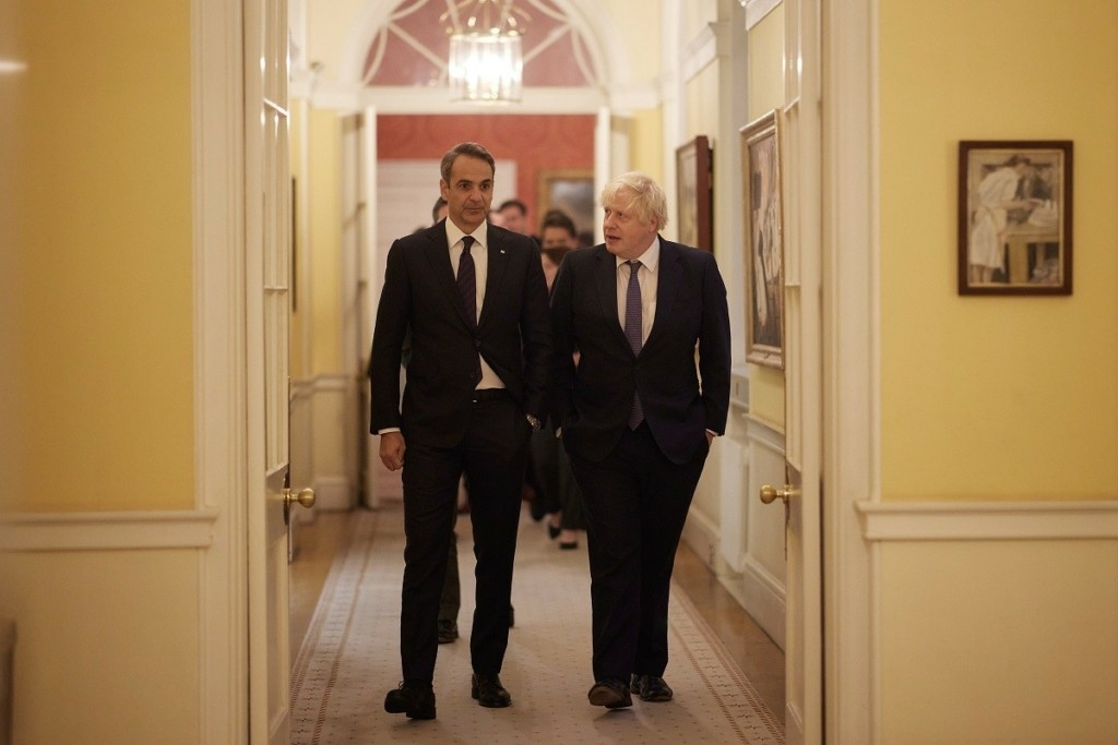 Επικοινωνία Μητσοτάκη με Τζόνσον – Στο επίκεντρο Σύνοδος Κορυφής και Ουκρανία