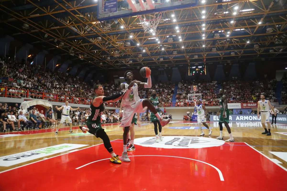 Η ΕΟΚ αποφάσισε – Αυτοί σφυρίζουν στο Game 5 του Παναθηναϊκού με τη Λάρισα