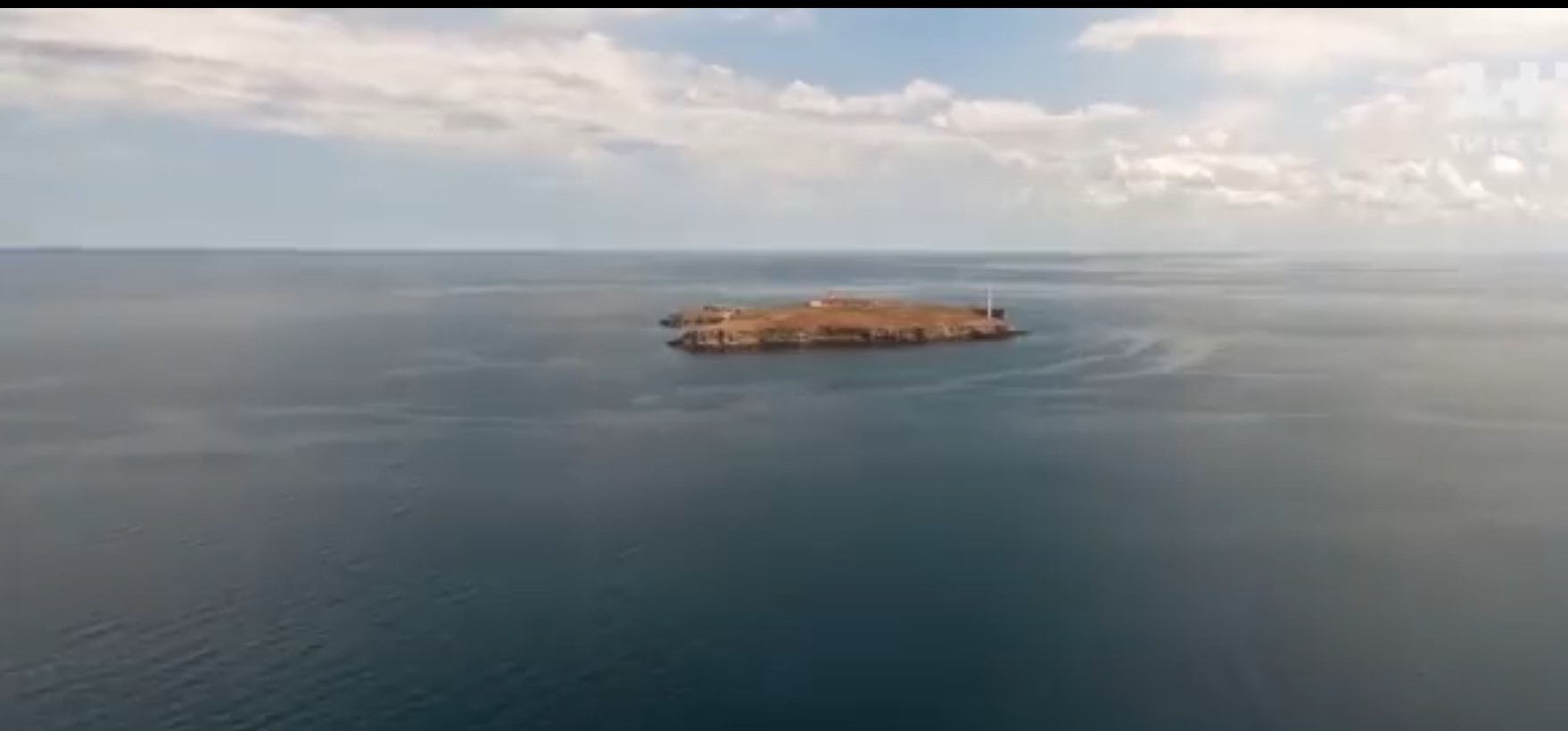 Остров змеиный