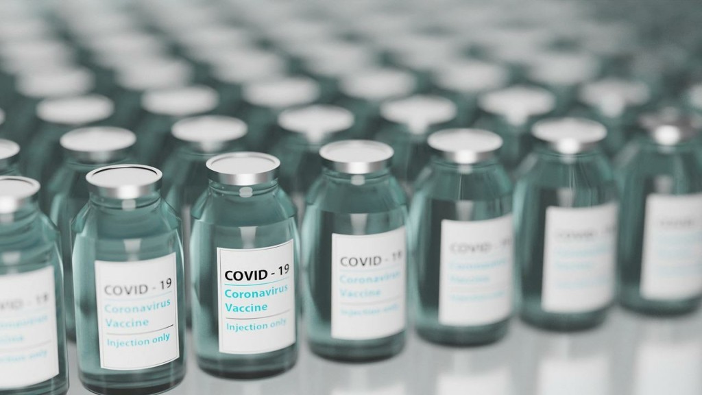 Pfizer και BioNTech βάζουν πλώρη για νέας γενιάς εμβόλια κατά του κορονοϊού