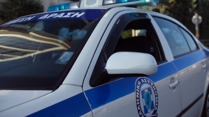 Συνελήφθη πασίγνωστος τράπερ στο Μπουρνάζι – Είχε πάνω του όπλο – Τι ισχυρίστηκε