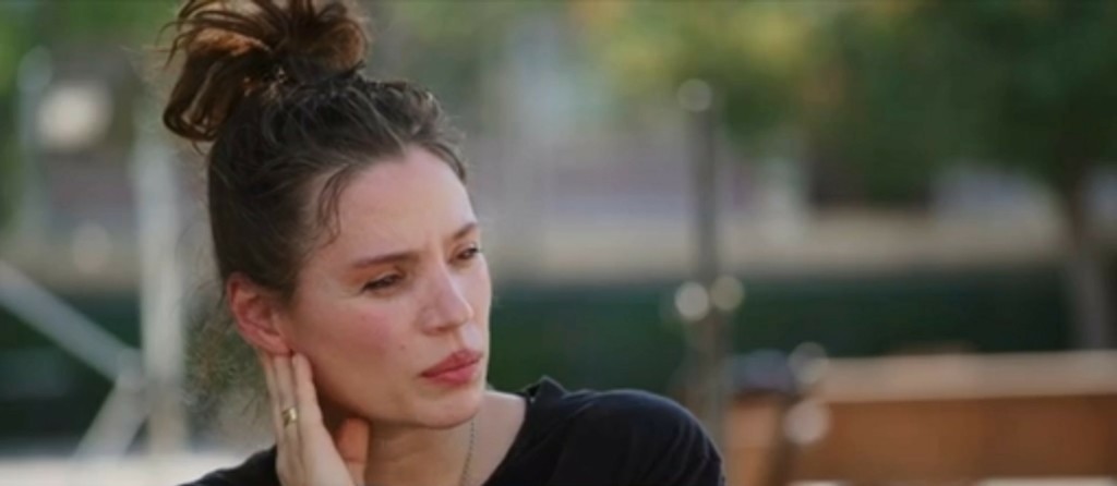 Όλα όσα δεν ήξερες για την Έφη Μπίρμπα – Ο Άρης Σερβετάλης και η απώλεια του πατέρα της που τη σημάδεψε (pics)