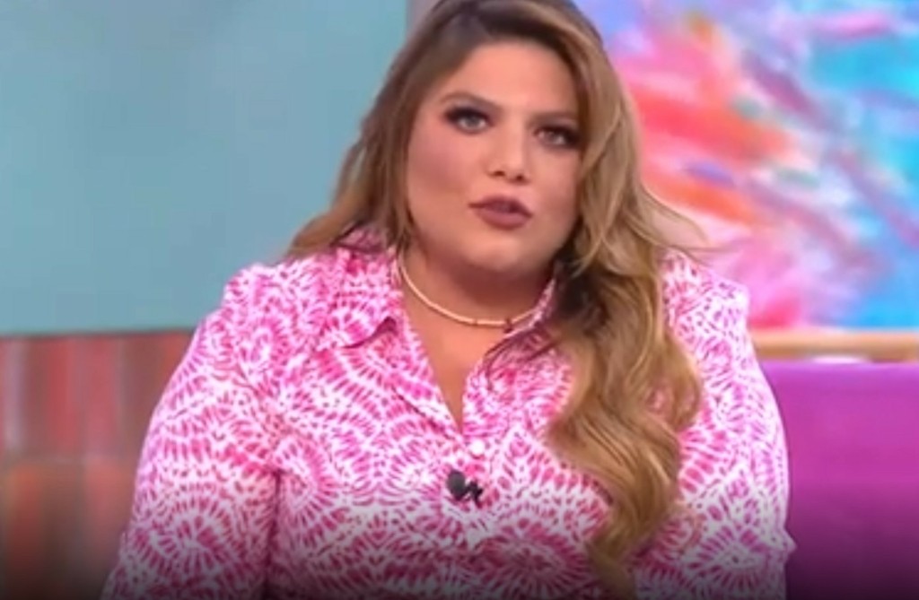 Αποστομωτική απάντηση της Δανάης Μπάρκα στην Αφροδίτη Λατινοπούλου – “Αν πω το όνομα της θα ασχημύνω” (vid)
