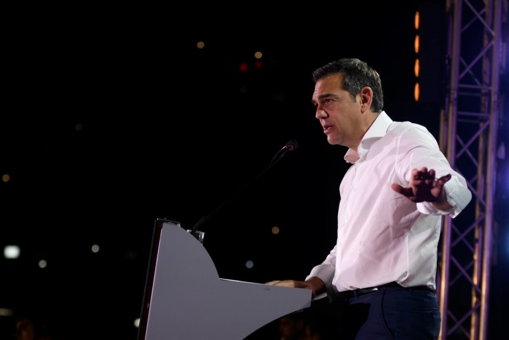 Τσίπρας από το Περιστέρι –  “Δεν τολμά να προκηρύξει εκλογές ο Μητσοτάκης”