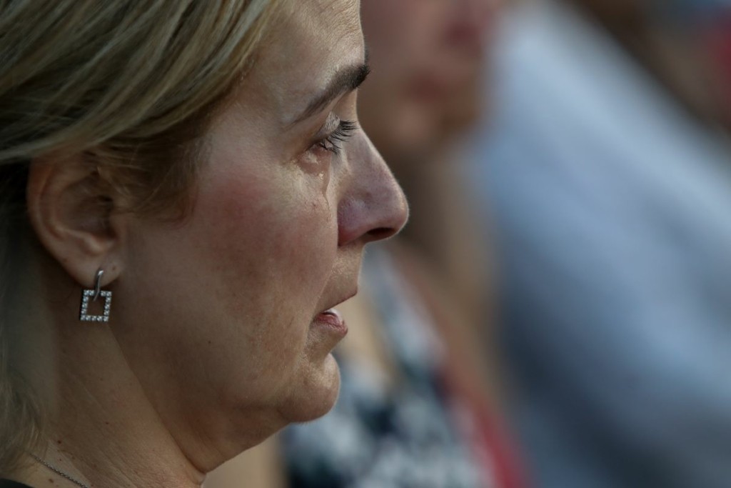 “Ράγισαν” καρδιές στο μνημόσυνο για τα τέσσερα χρόνια από την τραγωδία στο Μάτι  (pics)