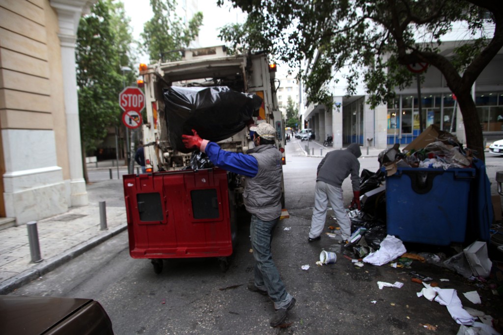 Αδιανόητο περιστατικό στη Θεσσαλονίκη – Έδειρε υπάλληλο καθαριότητας επειδή τον ξύπνησε ο θόρυβος!